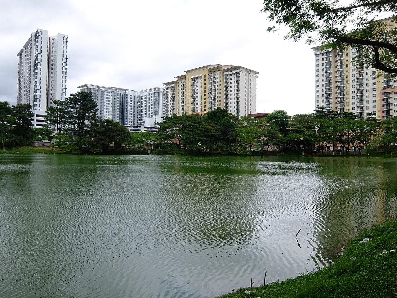 Mount Austin Lake in Johor Bahru
